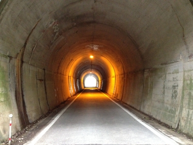 新滝原隧道