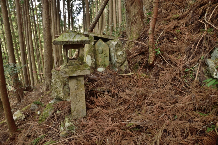 檜曾原の馬頭観音